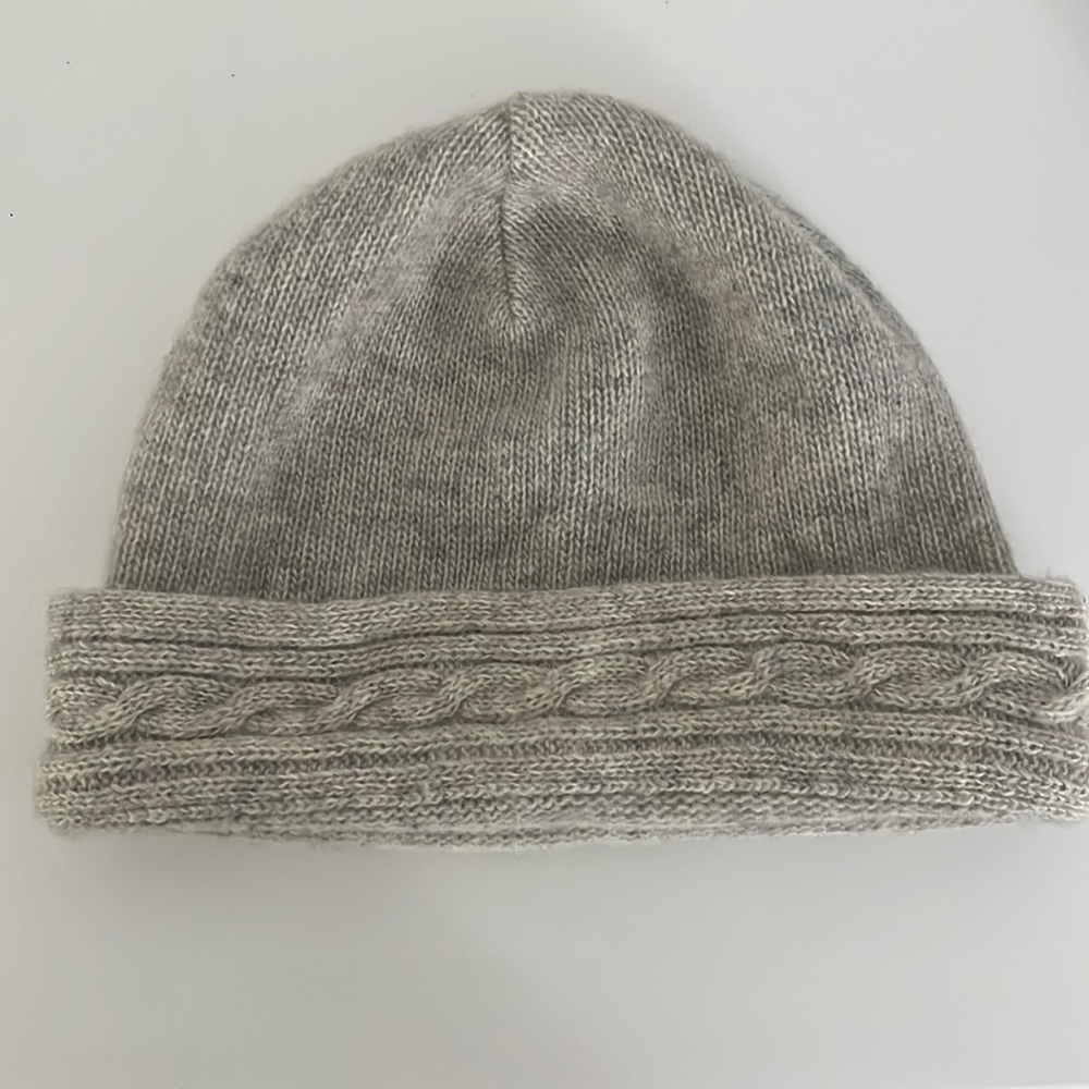 Saks cashmere grey beanie
